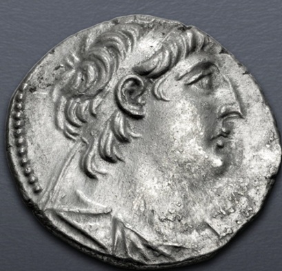 Antiochos VII Euergetes Sidetes,  131-130 BCE (SE 182)  (Tyre mint - AR Tetradrachm)