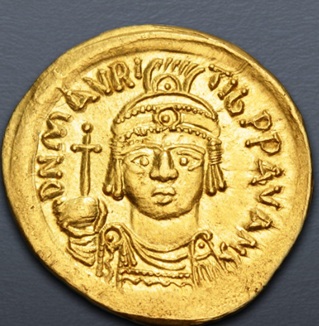 Maurice Tiberius,  587-588 CE (Carthage-Mint - AV Solidus)