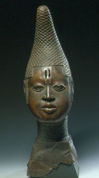 Iyoba, ca. 1550 (Benin Nigeria) Ethnologisches Museum, Berlin, I/39/1901